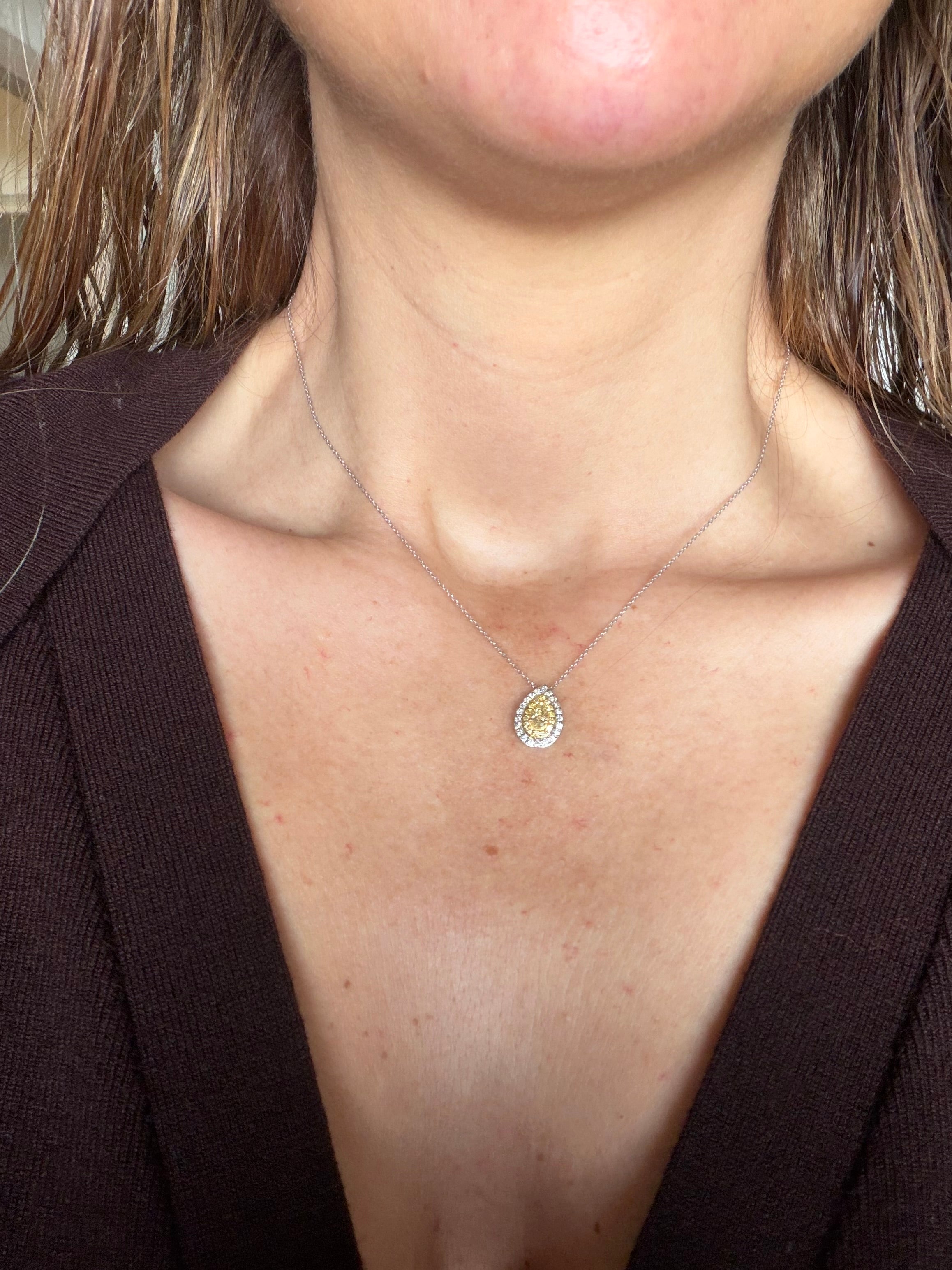Collar Pendiente Gota Diamantes Amarillos