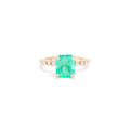 Anillo Esmeralda y Diamantes