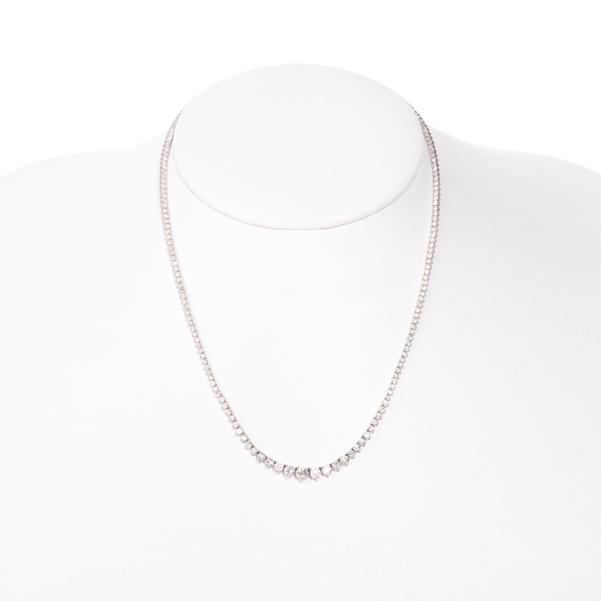 Collar Diamantes en 3 uñas