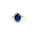 Anillo Zafiro Azul Ovalado con Diamantes