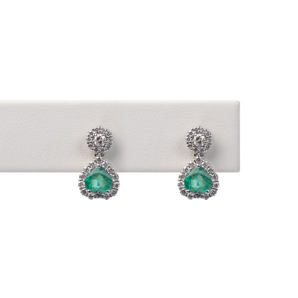 Aretes Esmeralda y Diamantes Corazón Invertido