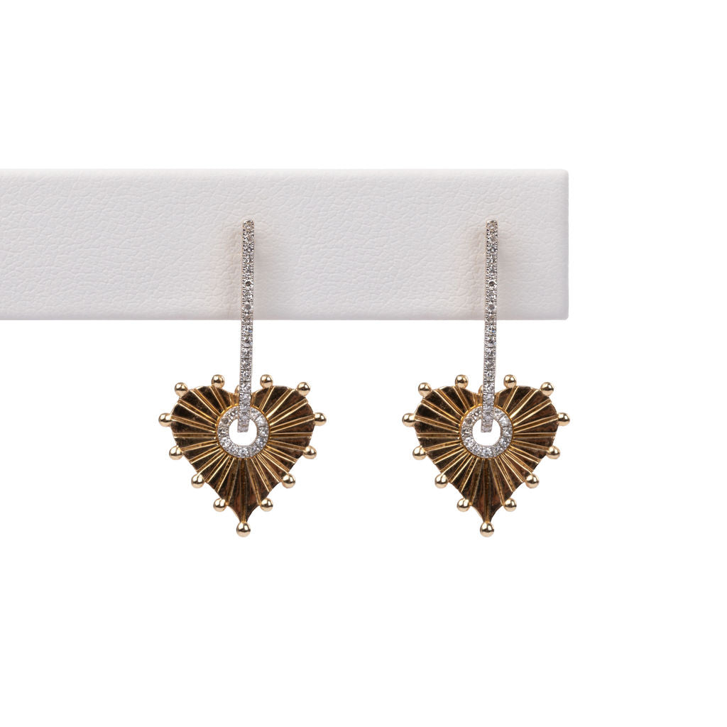 Aretes Corazón con Diamantes
